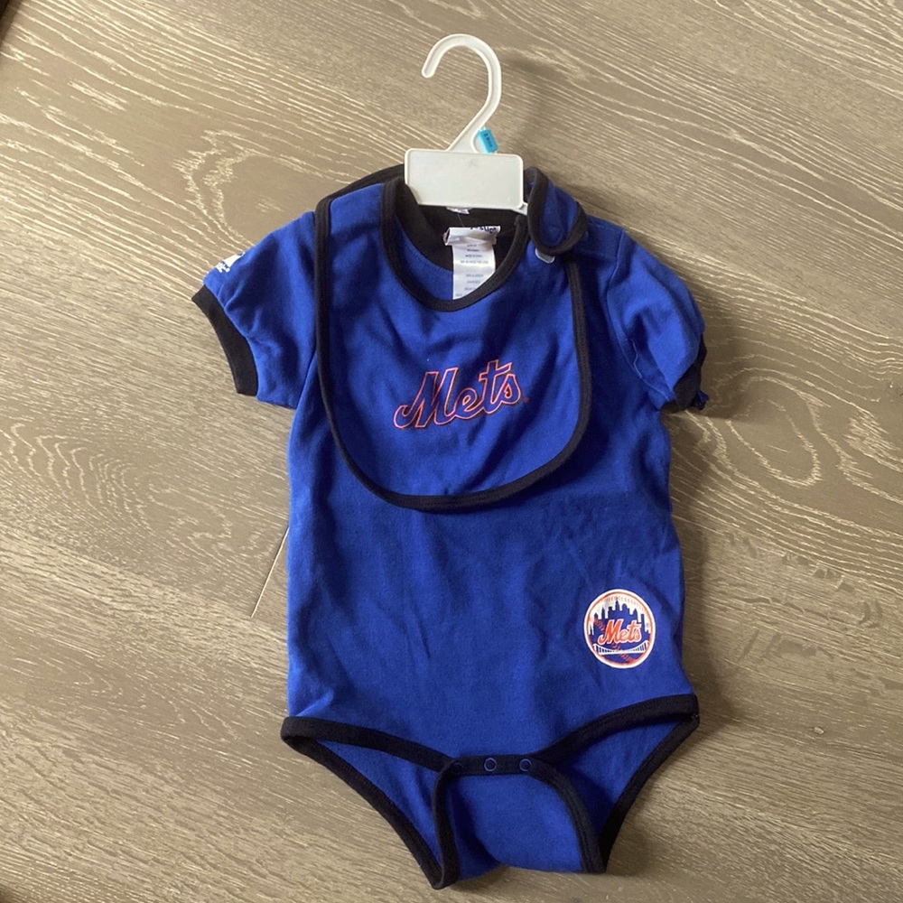 Brand New York Mets Nike Royal  Jersey Onsie with Bib